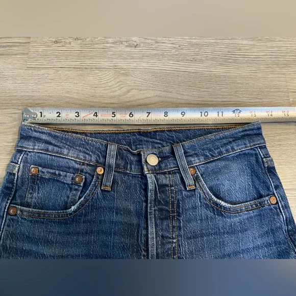 Levis 501 Jeans Women’s 25 X28 Premium Distressed Button Fly Denim Pants Fringe - Picture 6 of 9